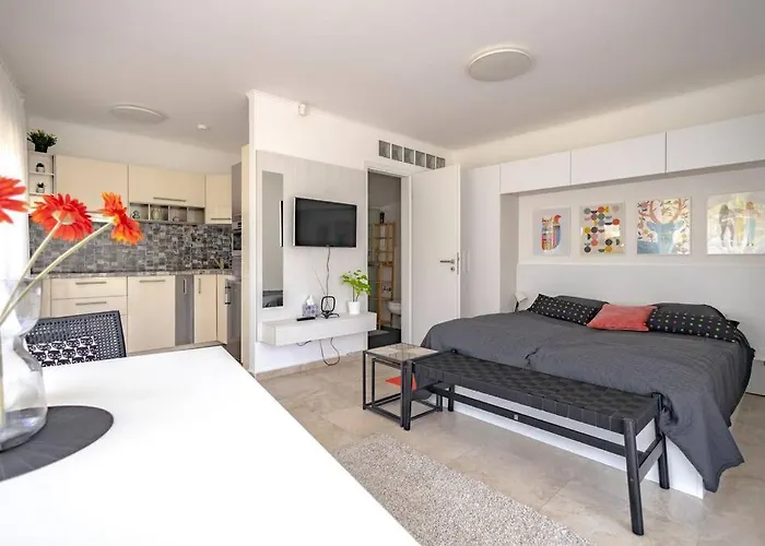 아파트 Admiral Pearl *